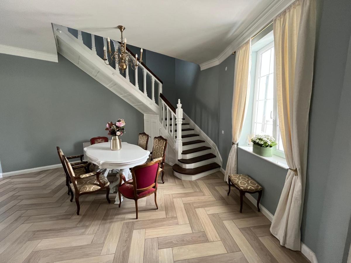 The Corner House Appartement Hunedoara Buitenkant foto