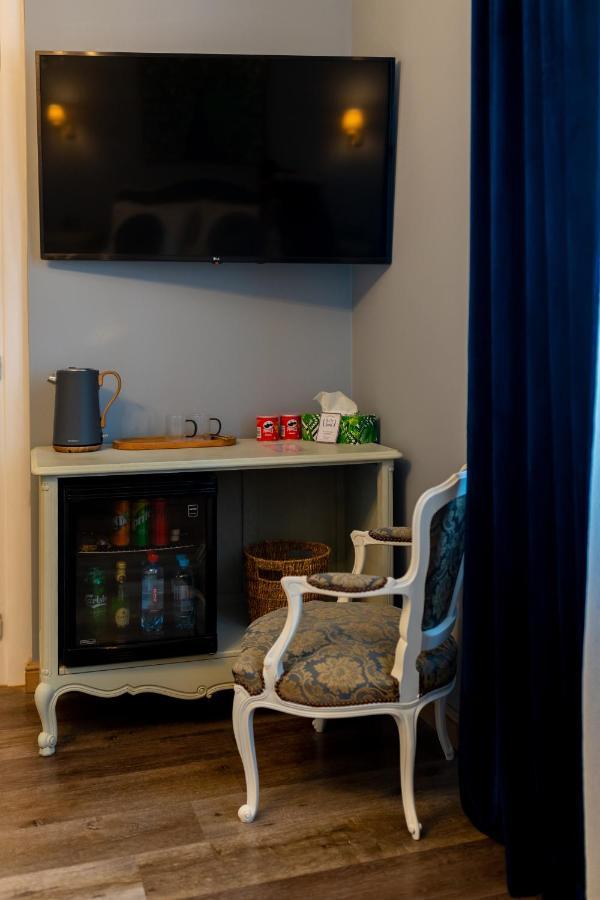 The Corner House Appartement Hunedoara Buitenkant foto