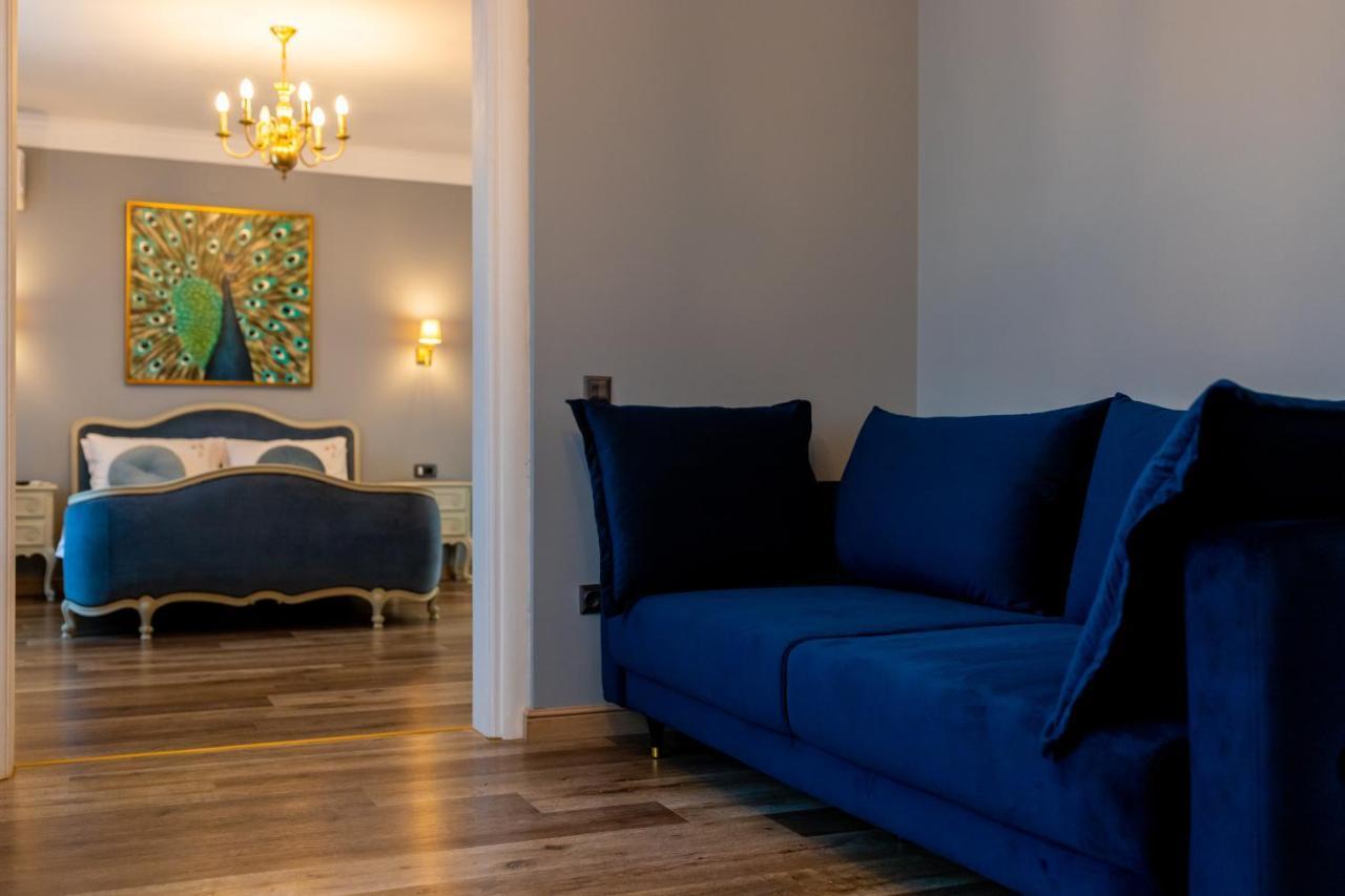 The Corner House Appartement Hunedoara Buitenkant foto